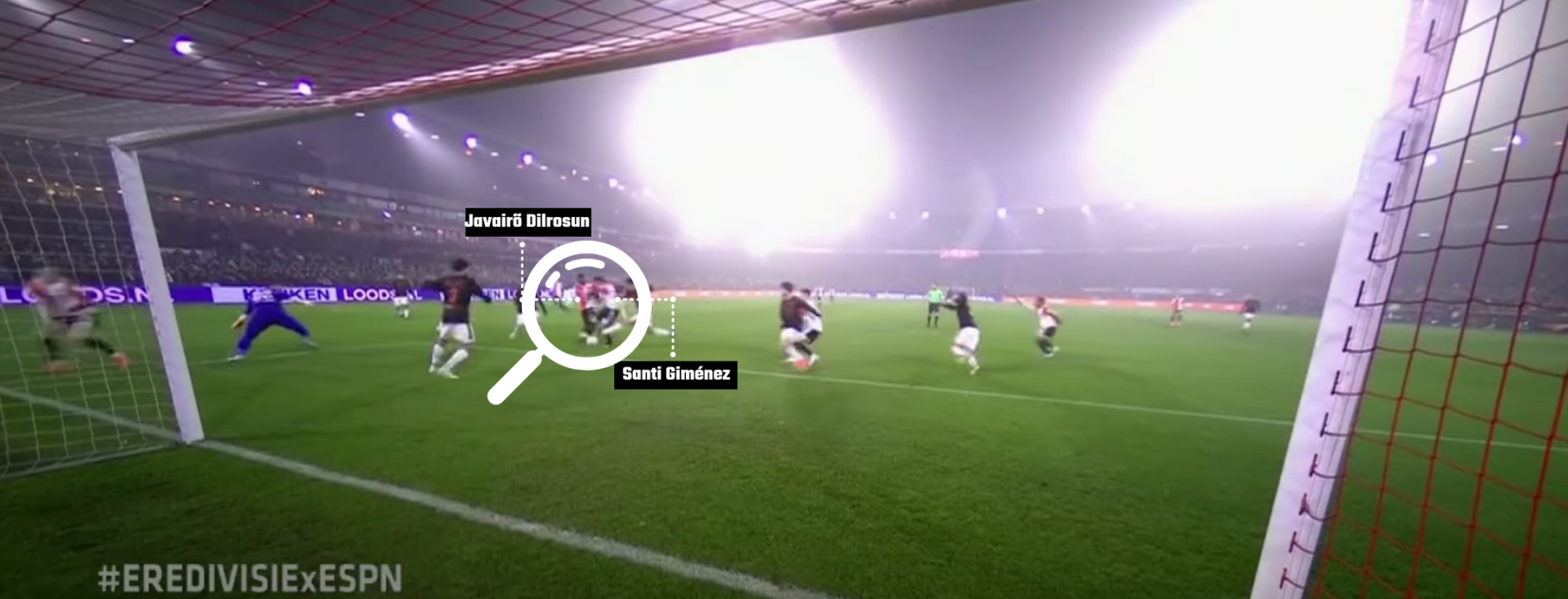 Gol robado a Santiago Giménez