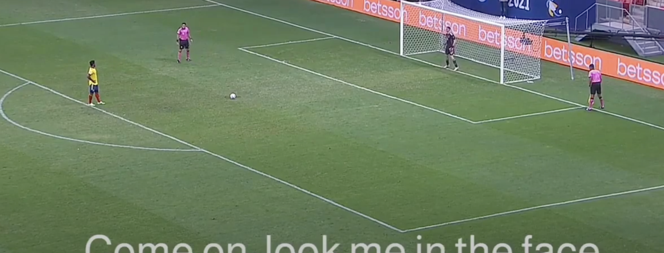 Emi Martinez Trash Talk Translated vs Colombia