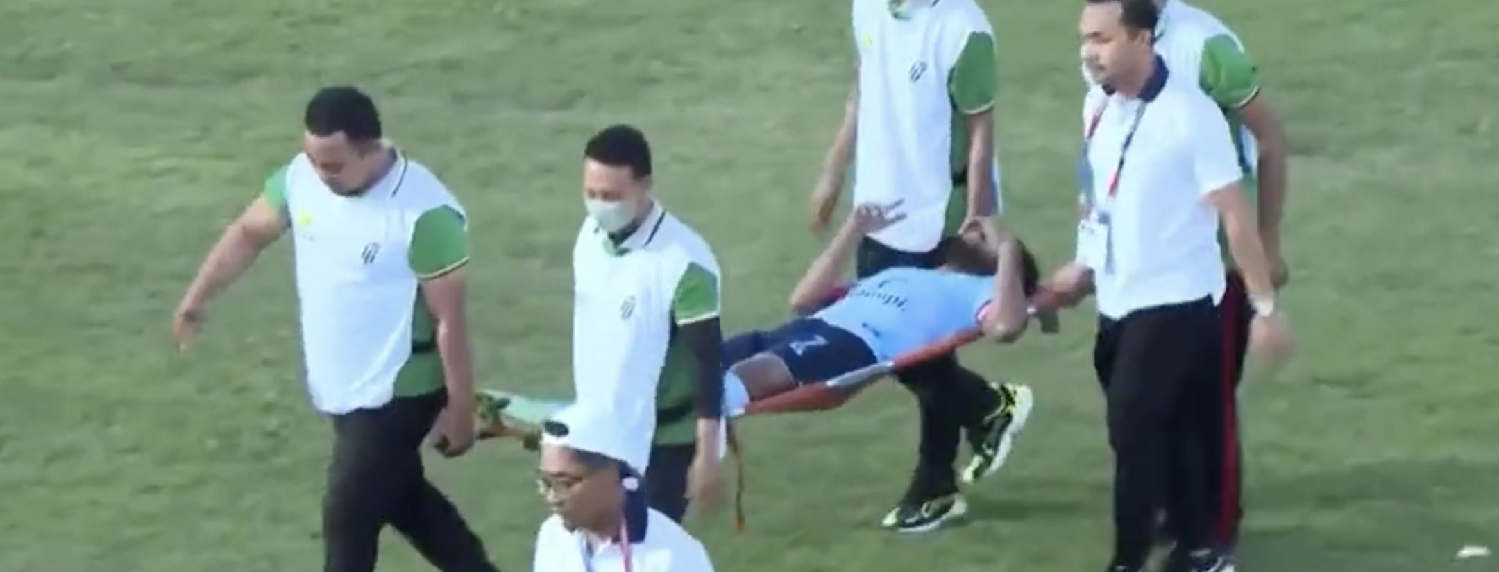 Indonesian Player Stretcher Fail