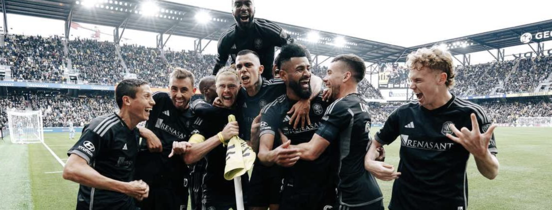 Walker Zimmerman corner flag celebration