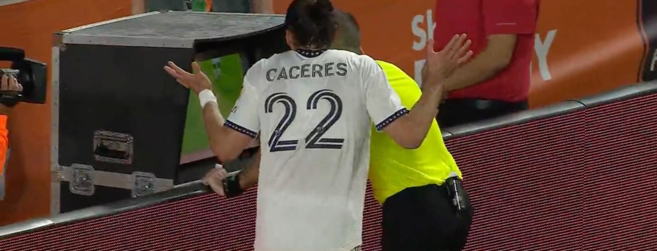 Martin Caceres red card