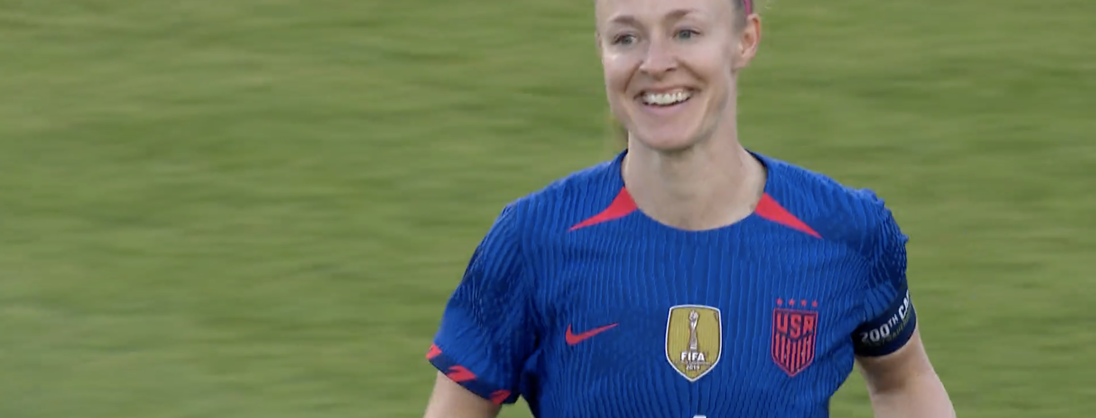 Becky Sauerbrunn header vs. Ireland
