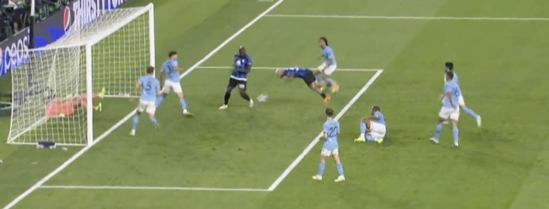 Lukaku block vs Man City