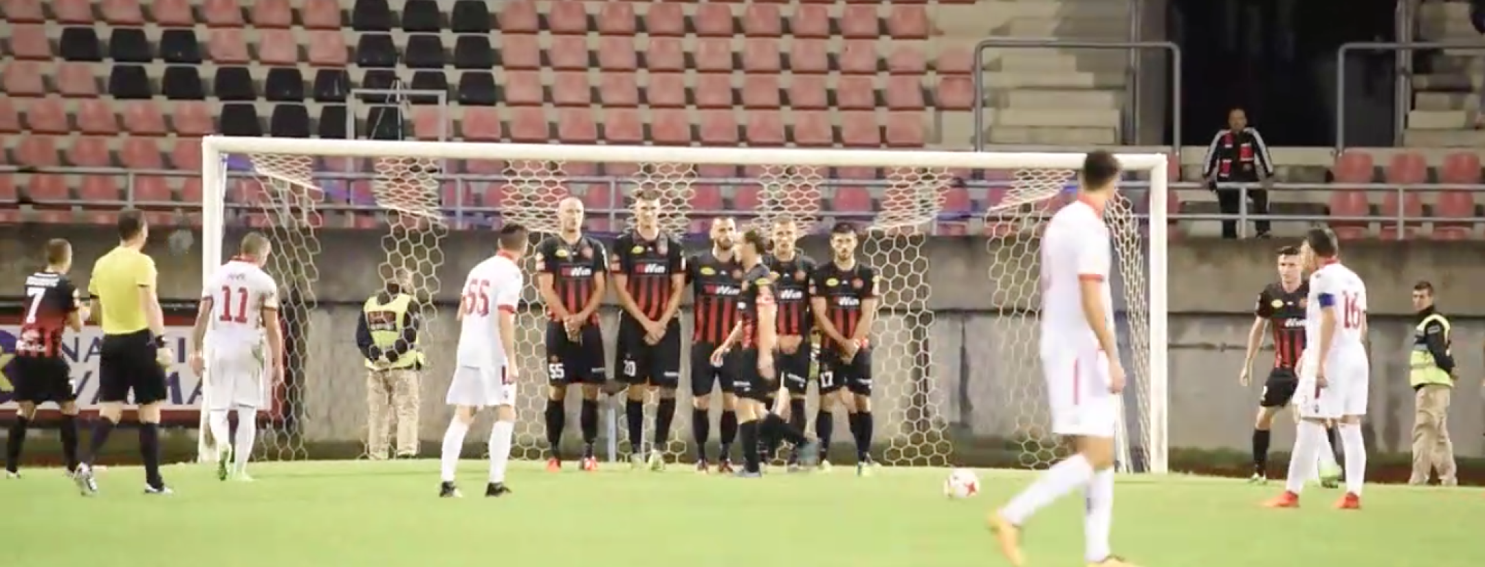 Defensive free kick wall