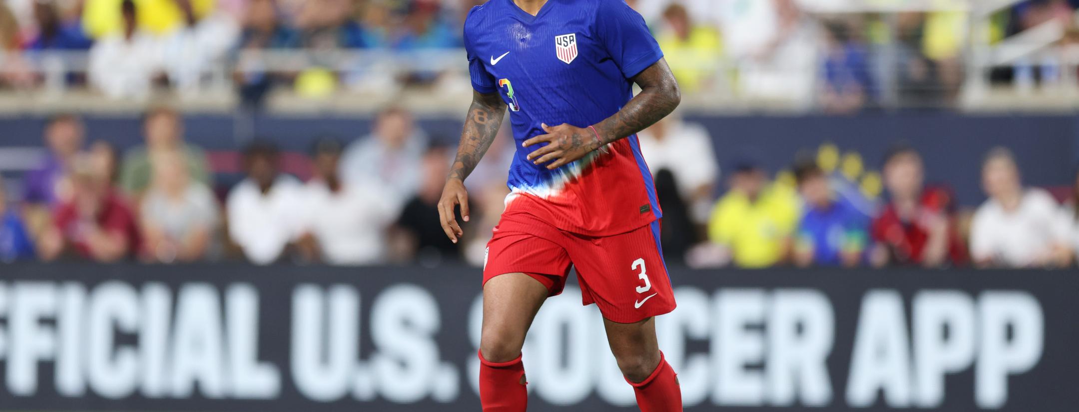 Chris Richards yellow card overturned by VAR