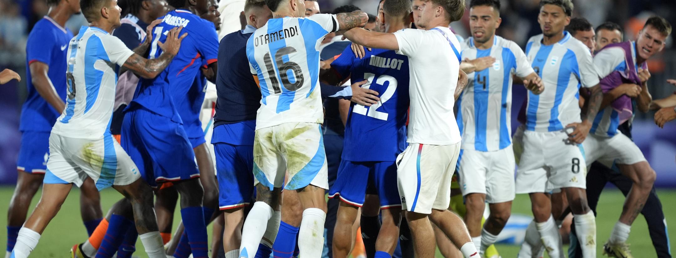 France vs Argentina fight