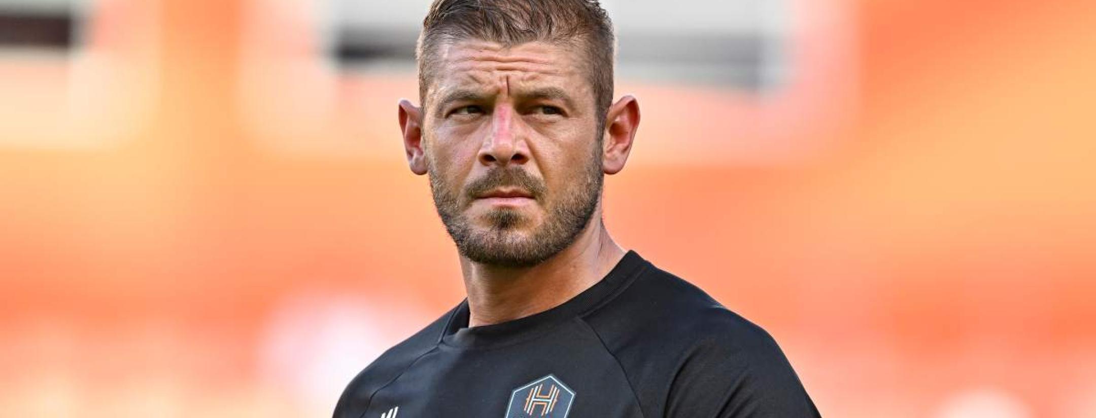 Houston Dash fire coach for alleged relationship with player