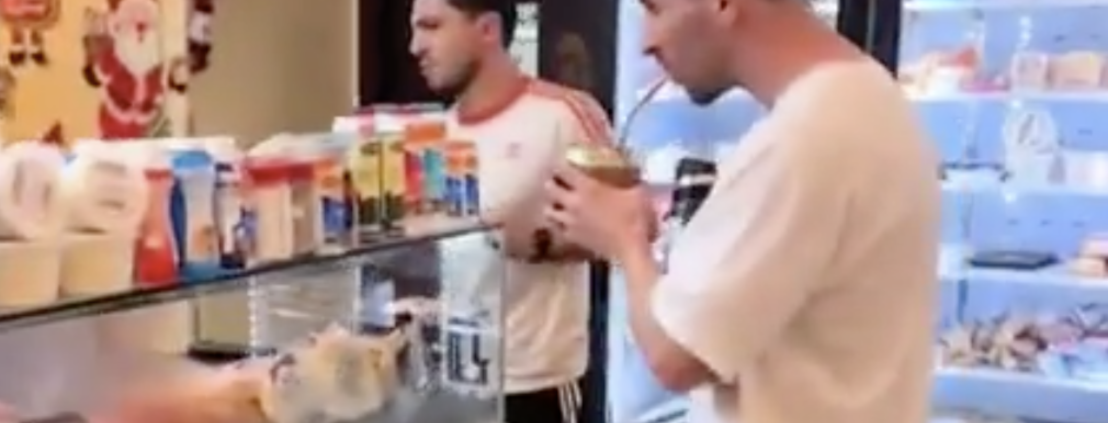 Messi in grocery store