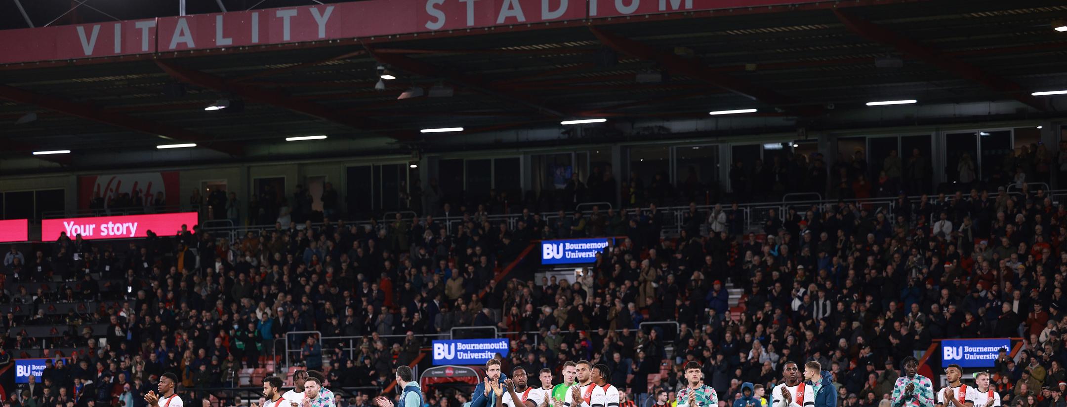 Luton Town vs. Bournemouth abandoned after Tom Lockyer collapse
