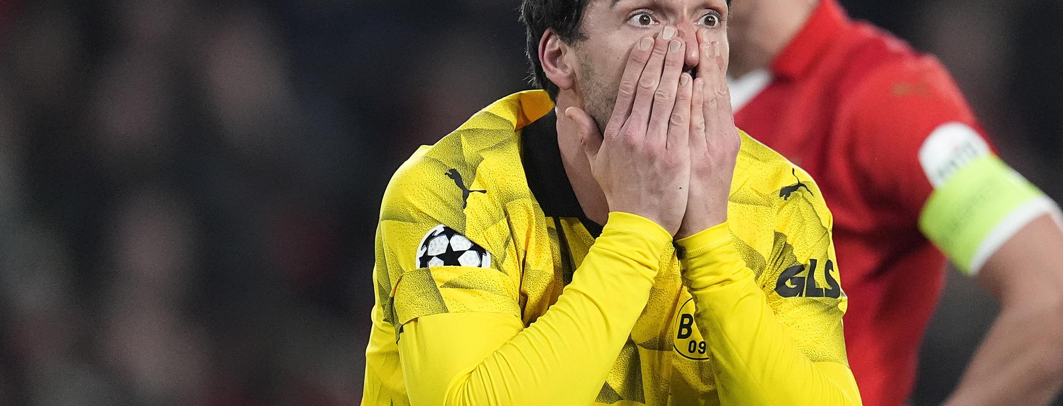 Hummels tackle vs PSV