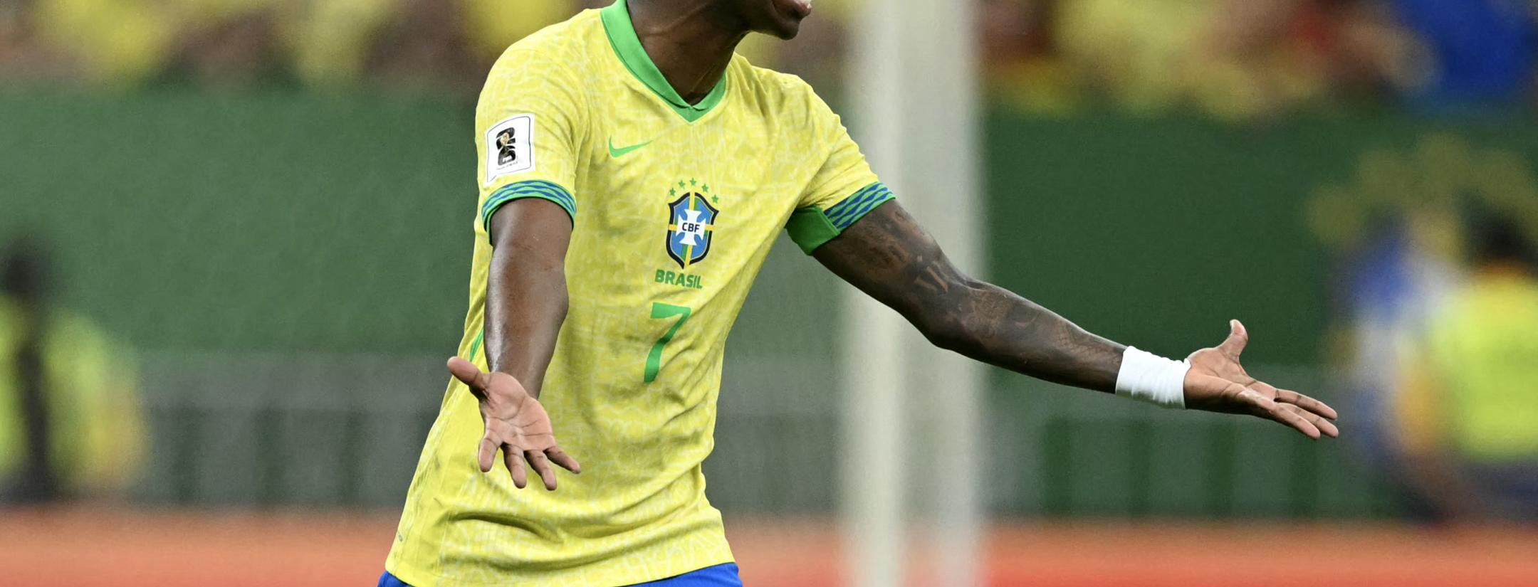 Viral: Vinícius' Junior's teammates screaming at him to stop