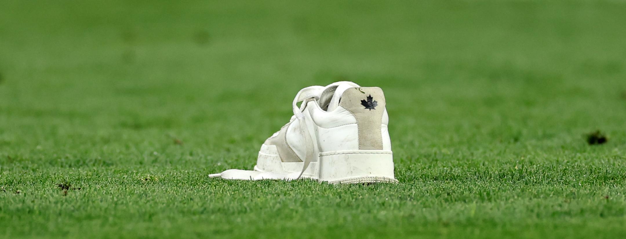 Romania goalkeeper shoe moment