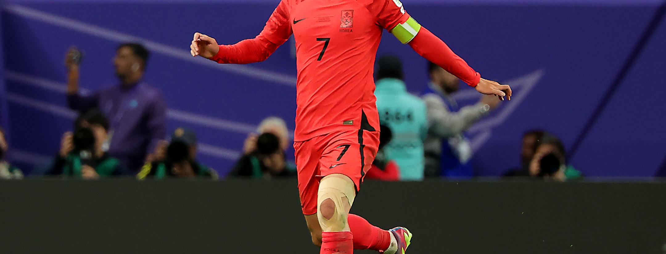 Son free kick vs Australia