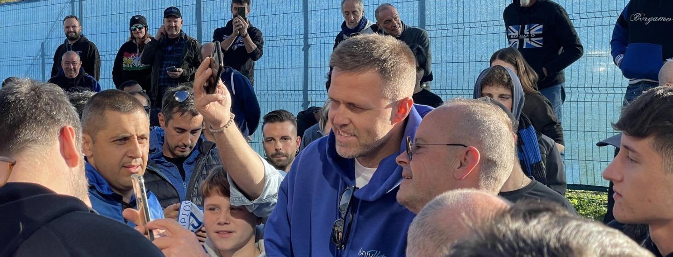 Atalanta fans visit Ilicic