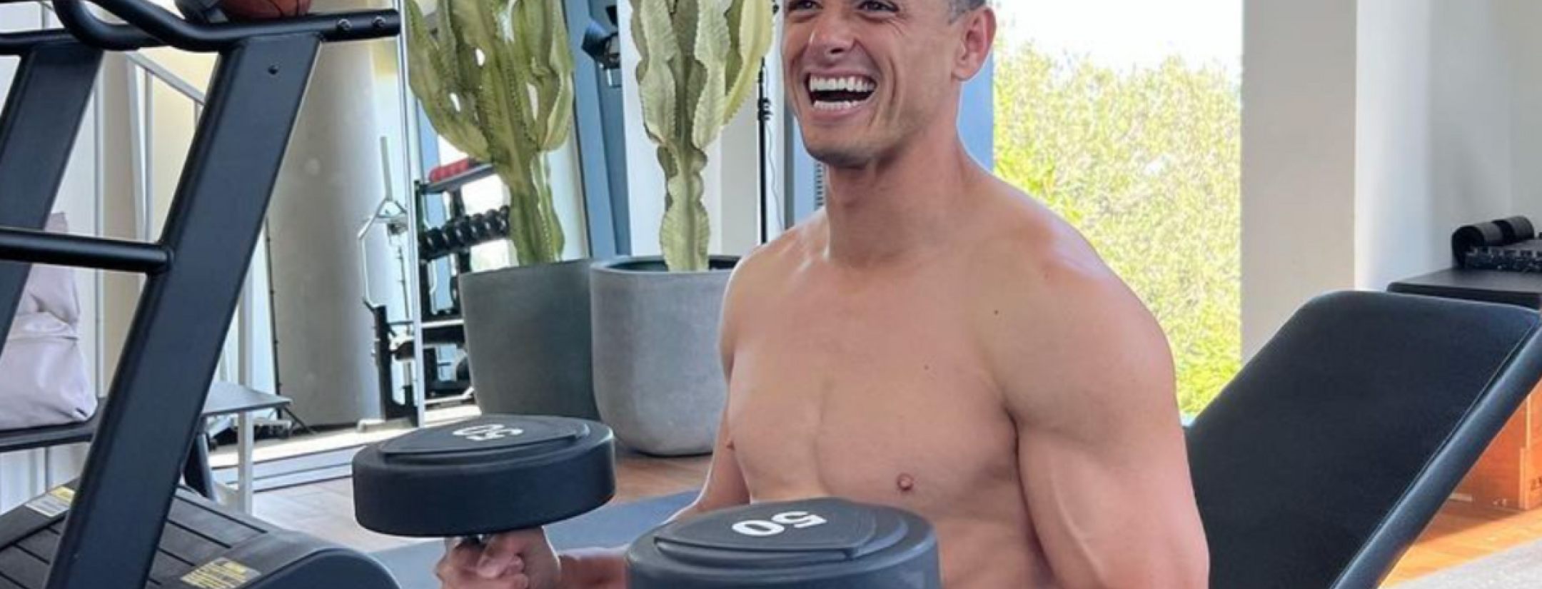 Cambio físico de Chicharito