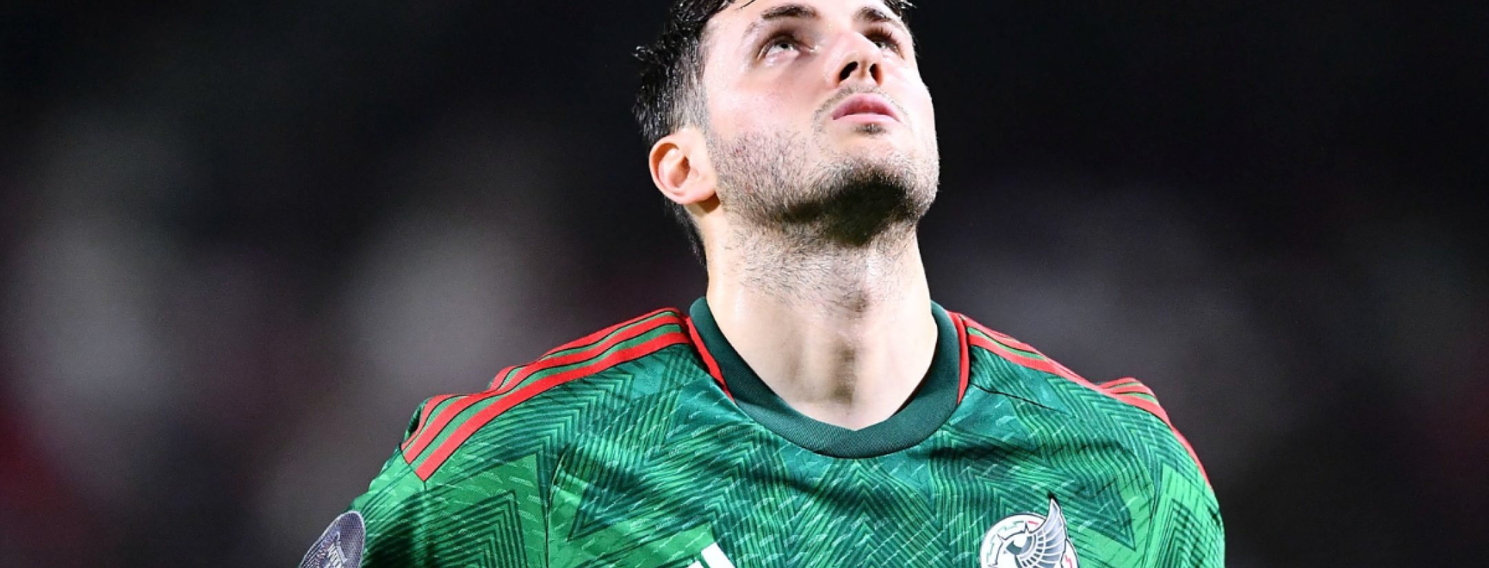 Penal fallado por Santiago Giménez