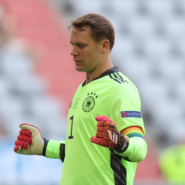 Neuer retires from national team