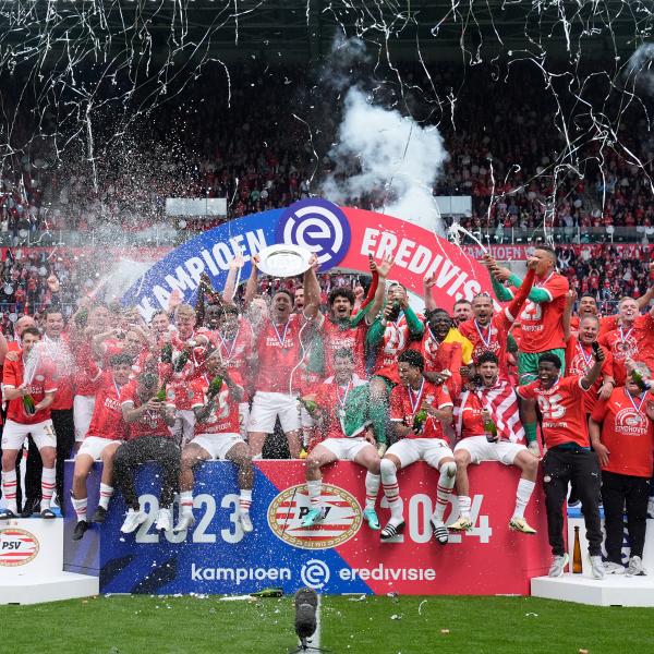PSV lift 2023/24 Eredivisie title
