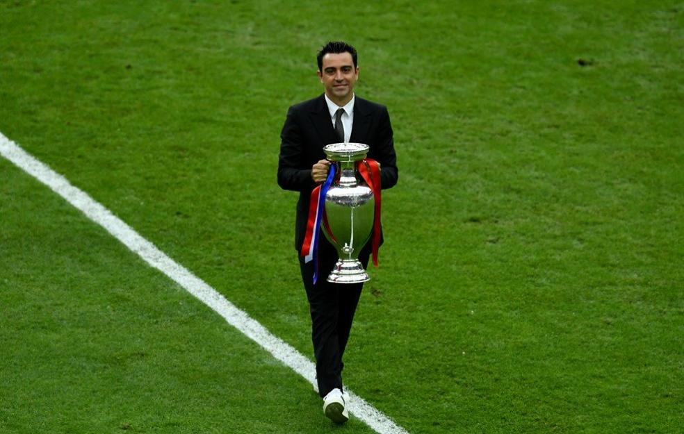 Soccer Players With Most Trophies - Xavi Hernandez 