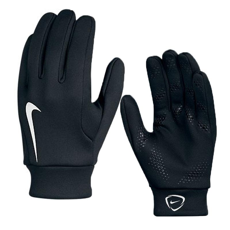 Best Gifts For Soccer Players - Nike Hyperwarm Field Player Glove