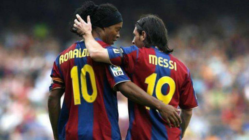 Messi Photos - Messi & Ronaldinho