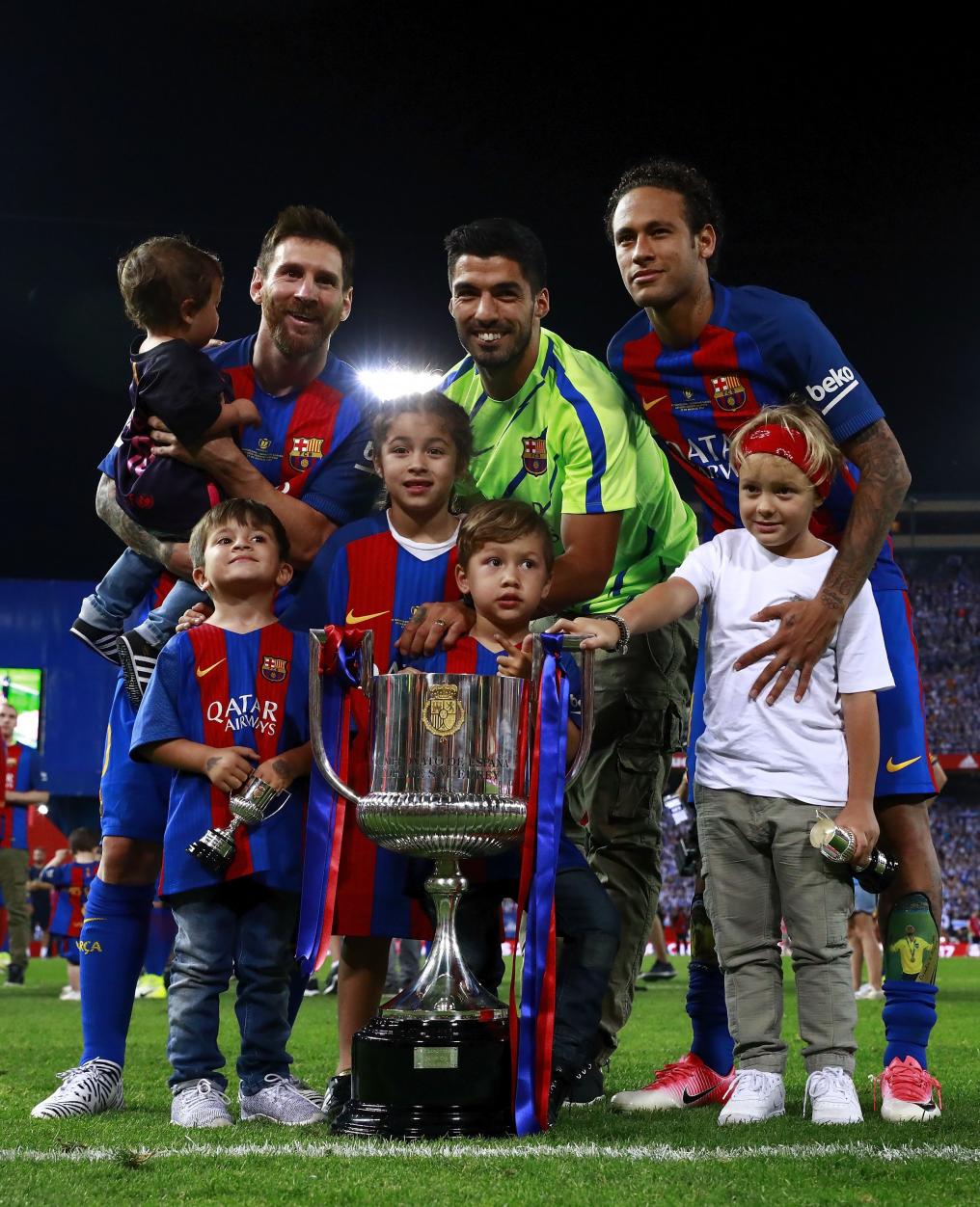 Messi, Suarez, Neymar, and their kids