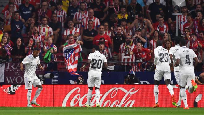 Rodrygo and Vini Jr dance