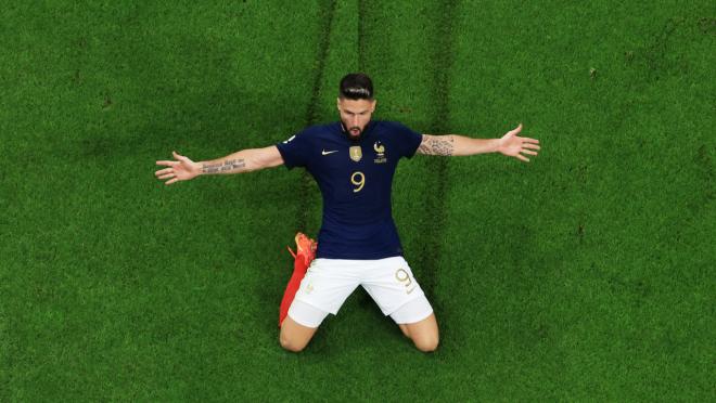 Olivier Giroud becomes France's all-time top scorer with strike over Poland