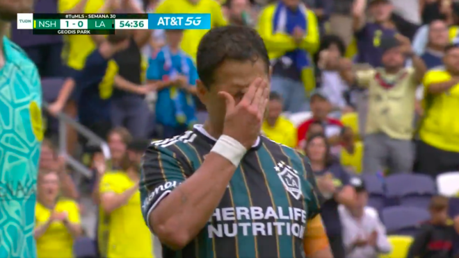 Javier Hernández misses penalty vs. Nashville SC