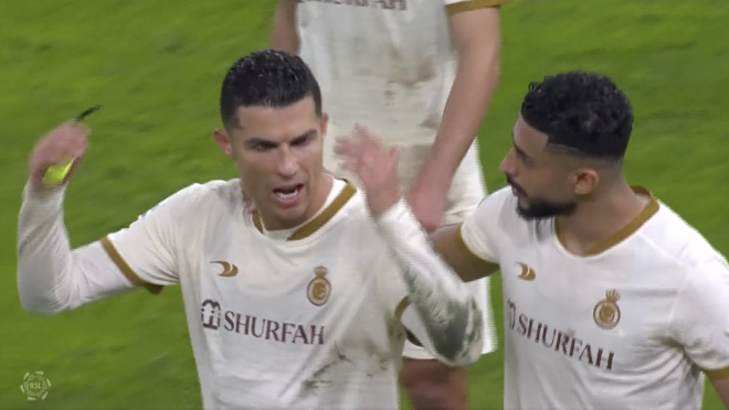 Cristiano Ronaldo kicks water bottle after Al-Nassr loss