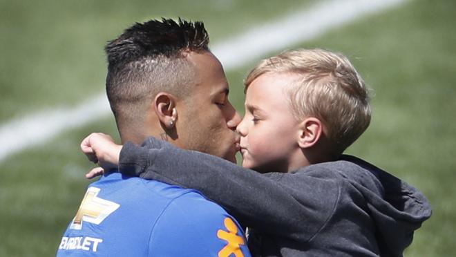 Neymar family life