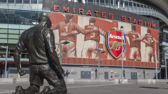 Thierry Henry Statue 