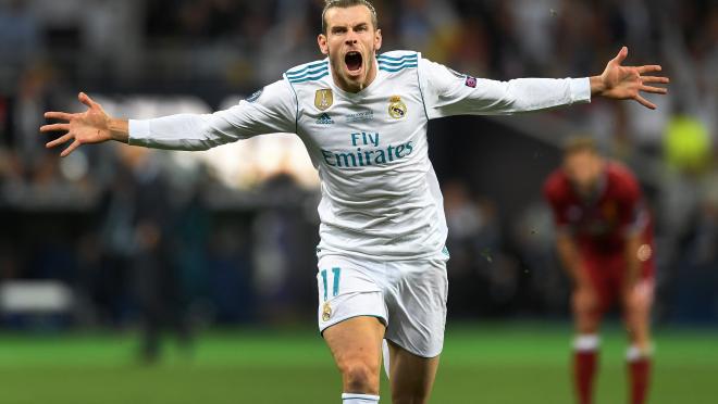 Gareth Bale of Real Madrid celebrates scoring his side's second goal during the UEFA Champions League Final between Real Madrid and Liverpool 