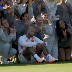 Tim Howard vs Tennessee soccer