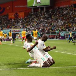 Senegal advances to round of 16