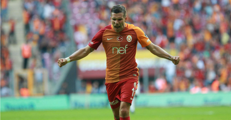 Lukas Podolski DER-POKAL 決勝用特別サッカーシューズ Lukas Podolski