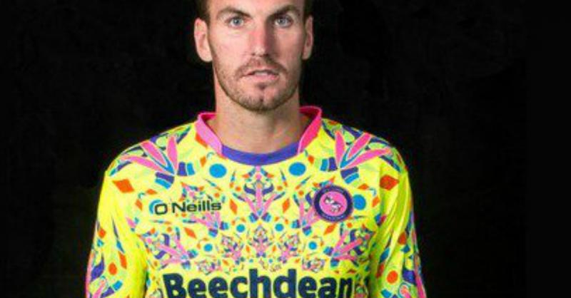 wycombe wanderers goalie kit