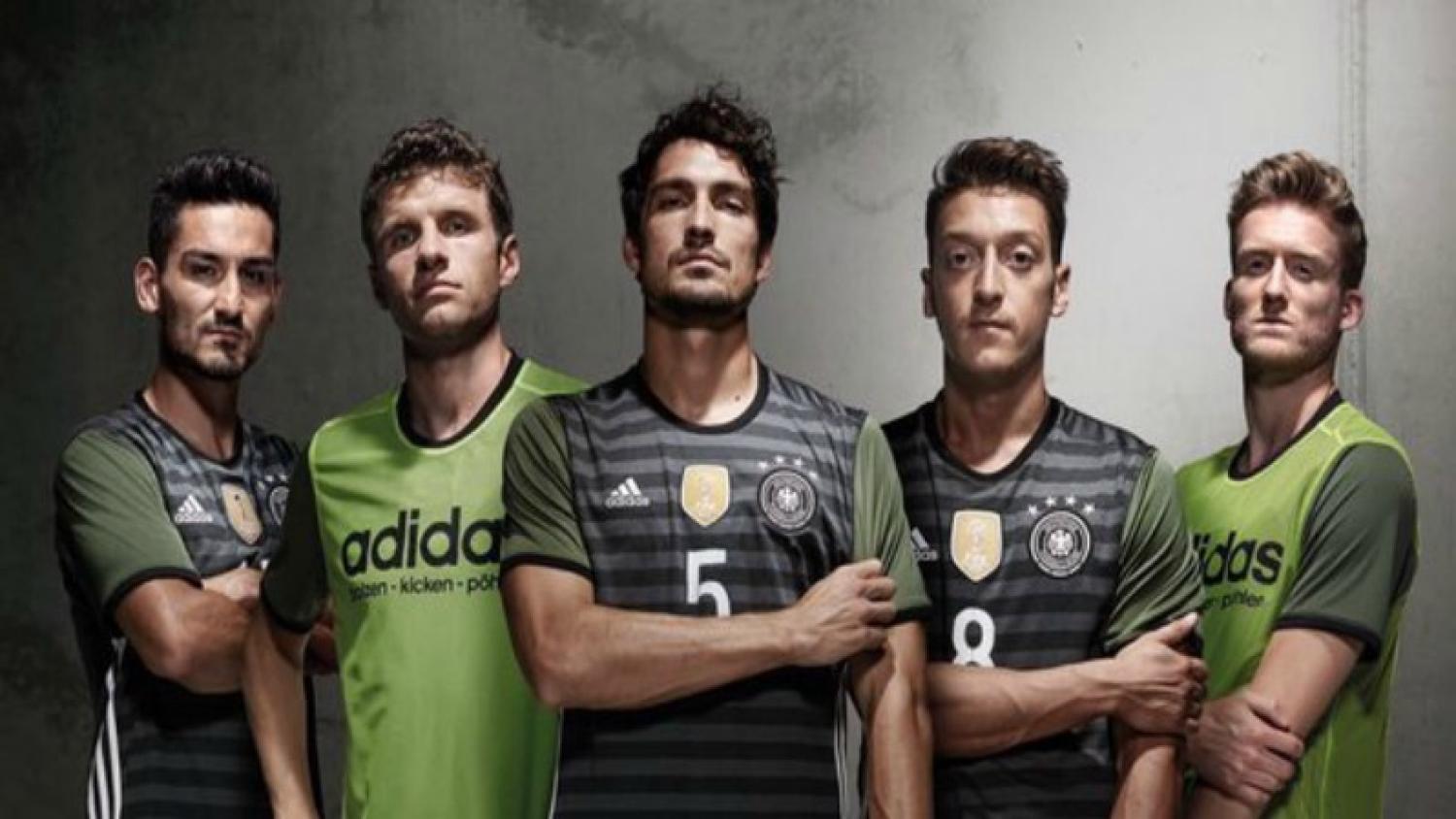 Euro 2016 away store kit