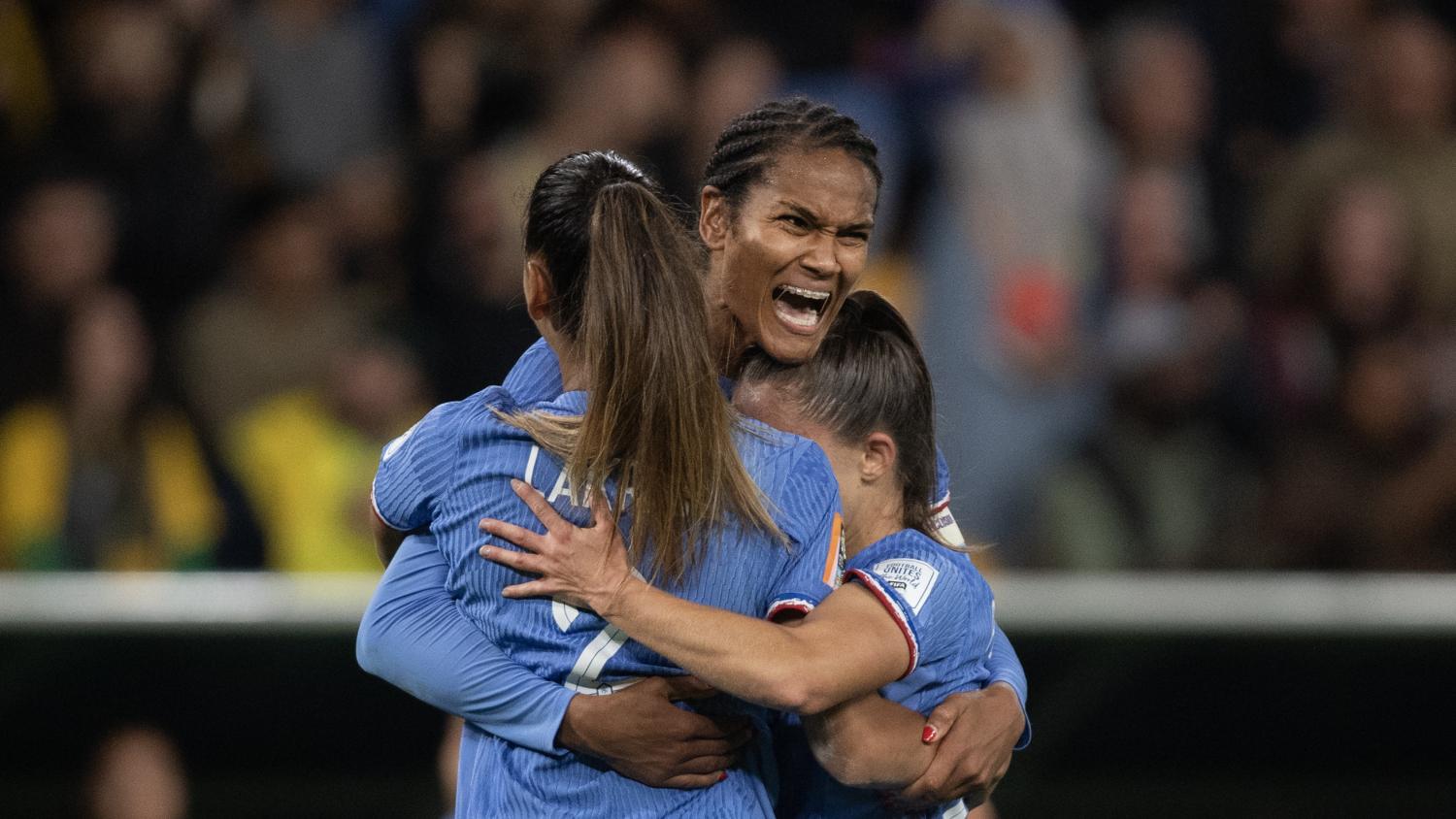 Renard gives France 2-1 victory over Brazil at Women's World Cup