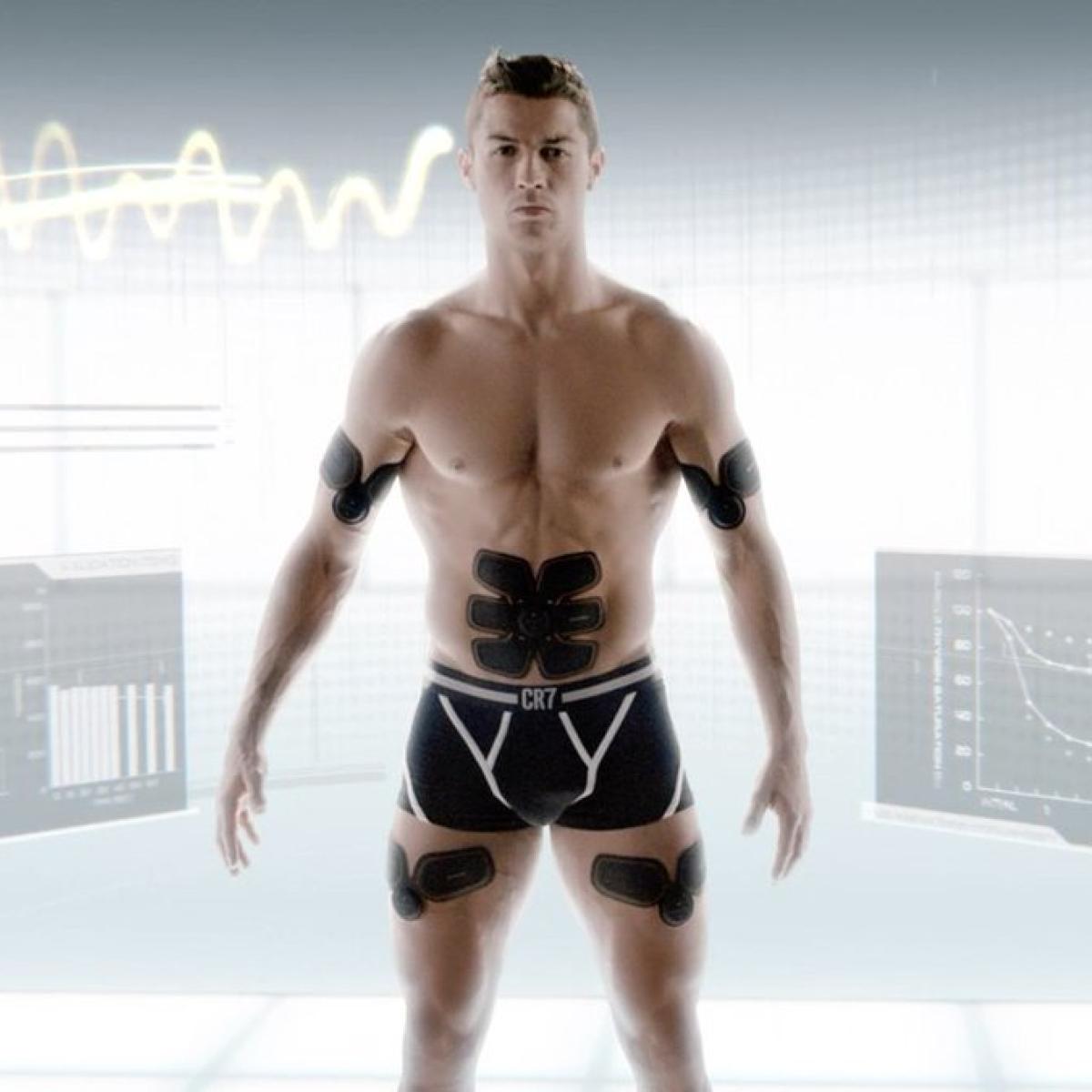 Cristiano Ronaldo Abs With Sixpad
