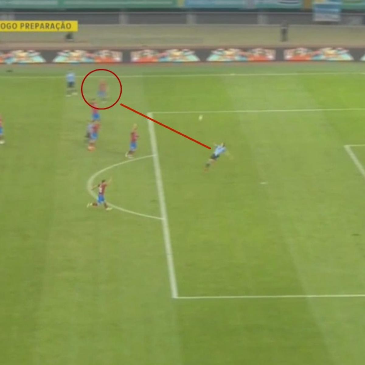 Edinson Cavani bicycle kick vs Czech Republic