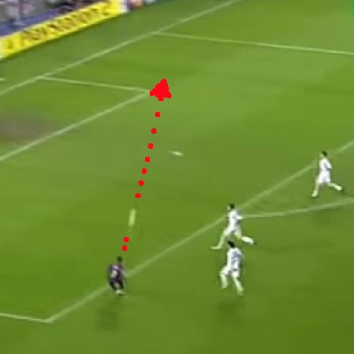 Samuel Eto'o dispara el mejor gol curvo