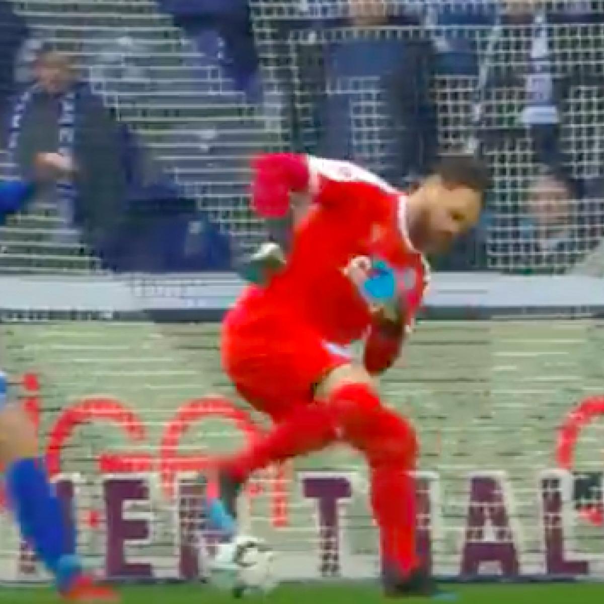 Kenneth Kronholm Zidane Turn
