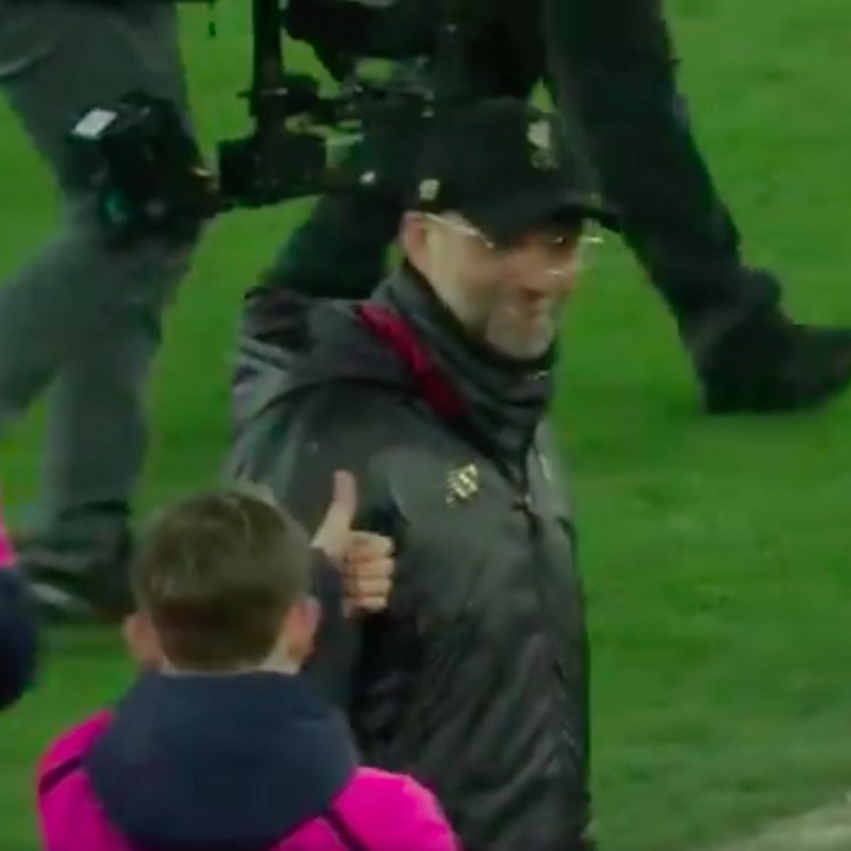 Klopp vs ball boy