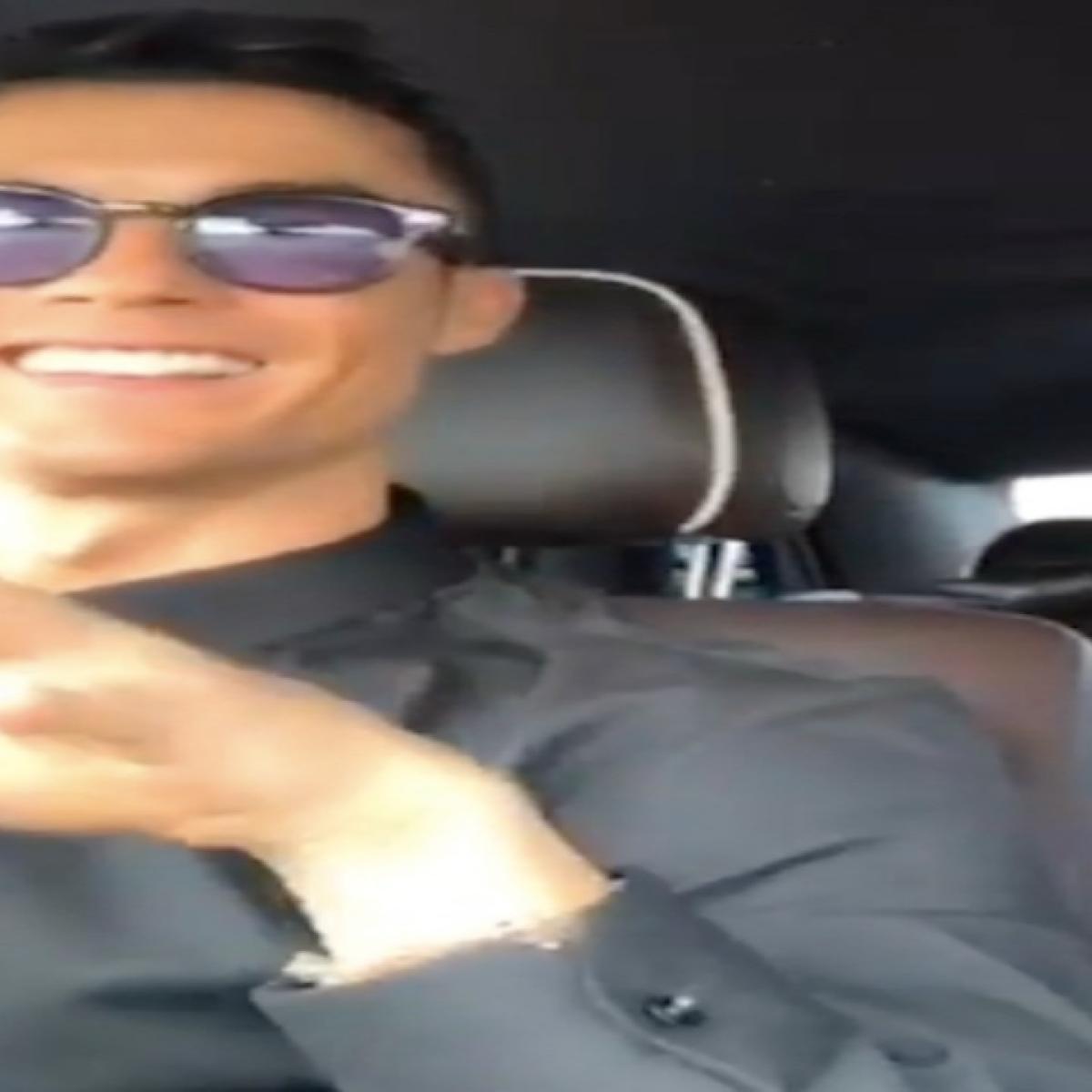 Cristiano Ronaldo singing