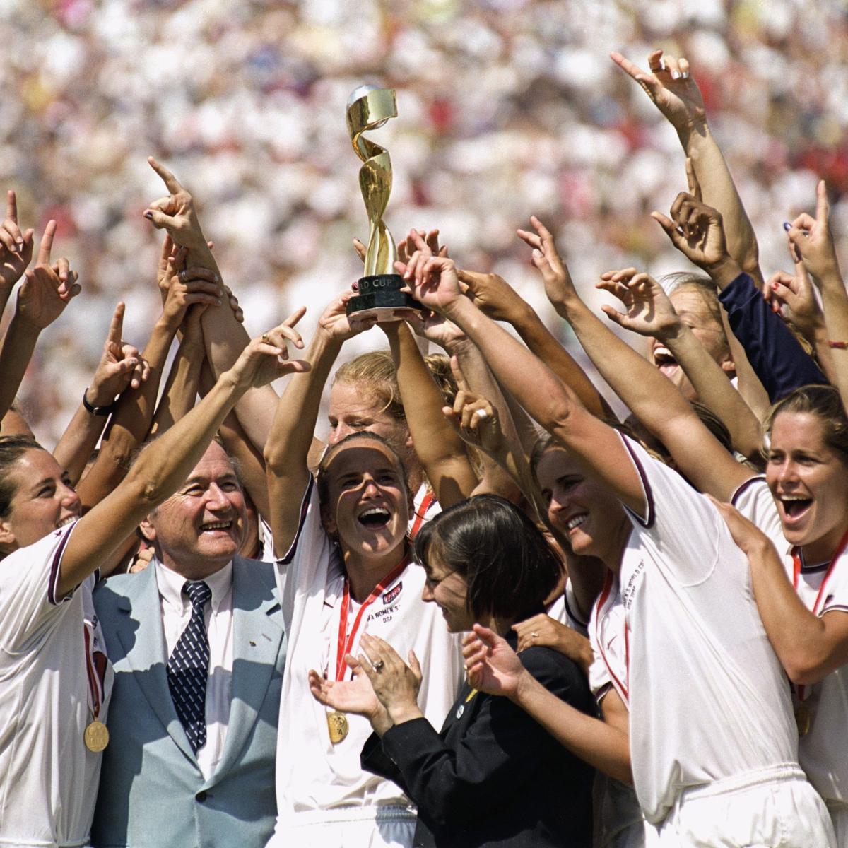 Michelle Akers Auction