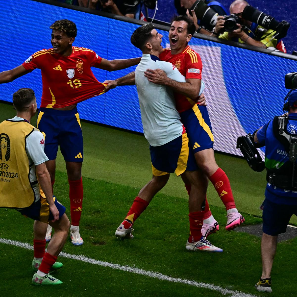 Mikel Oyarzabal celebrates with teammates after scoring their second goal during the UEFA Euro 2024 final football match between Spain and England