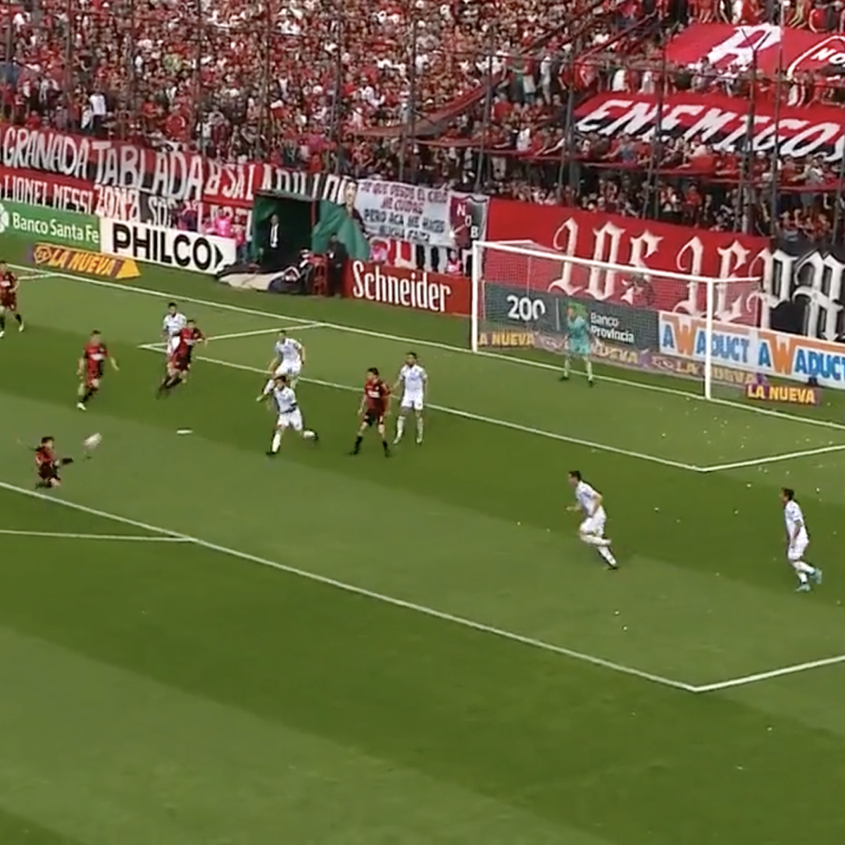 Pablo Pérez Just Scored The Goal Of The Century