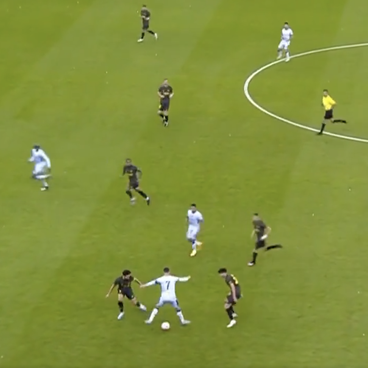 Cristiano Ronaldo nutmeg vs PSG