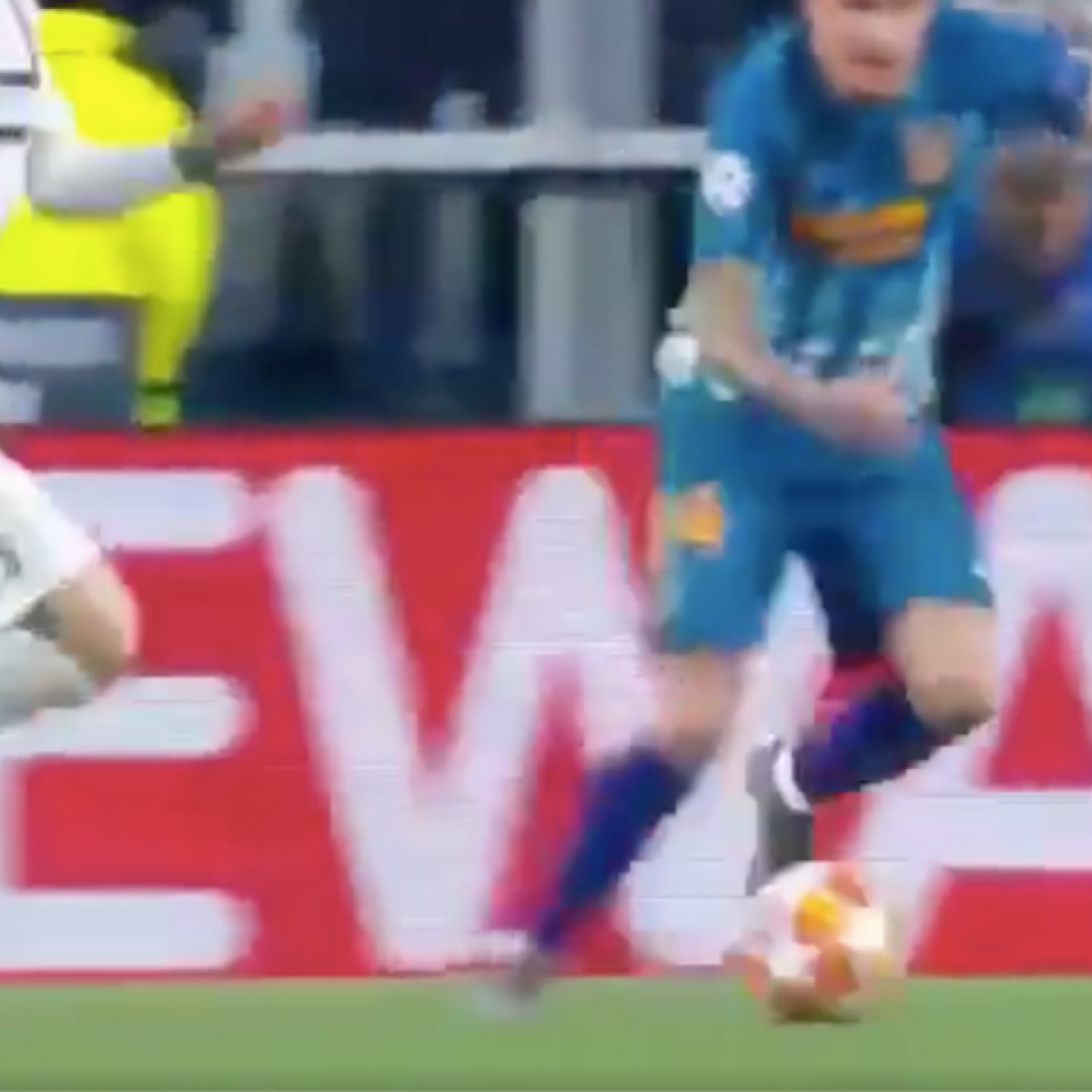 Federico Bernardeschi penalty vs Atletico Madrid